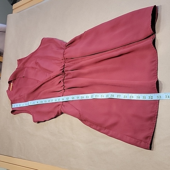 Kaitlyn Size S Burgundy Sleeveless Elastic Waist Deep V-Neck Dress - Picture 11 of 16
